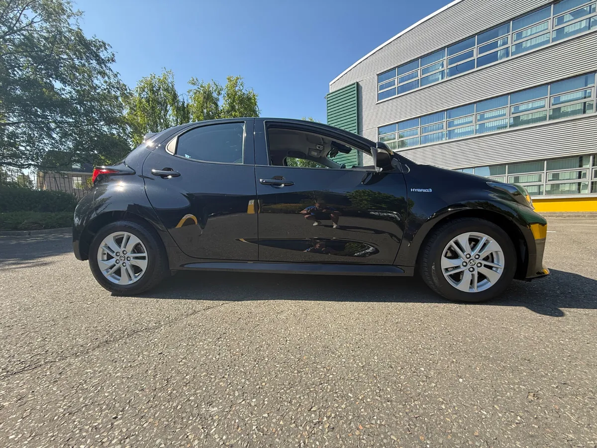 Toyota Yaris  Luna 1.5 Petrol Hybrid - Image 3