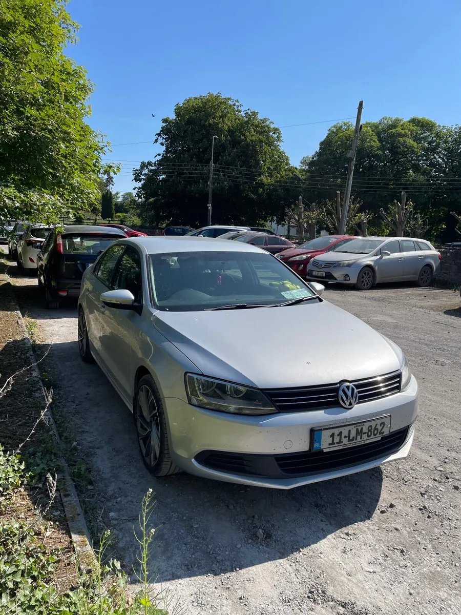 Volkswagen Jetta 2011 - Image 4
