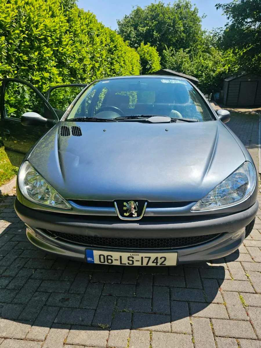 Peugeot 206 , Automatic, for parts or repair - Image 4
