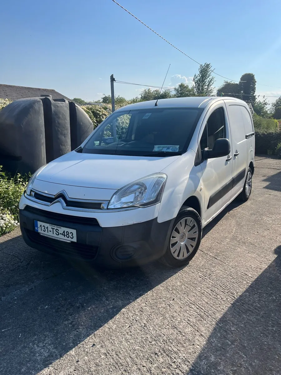 Van - Image 1