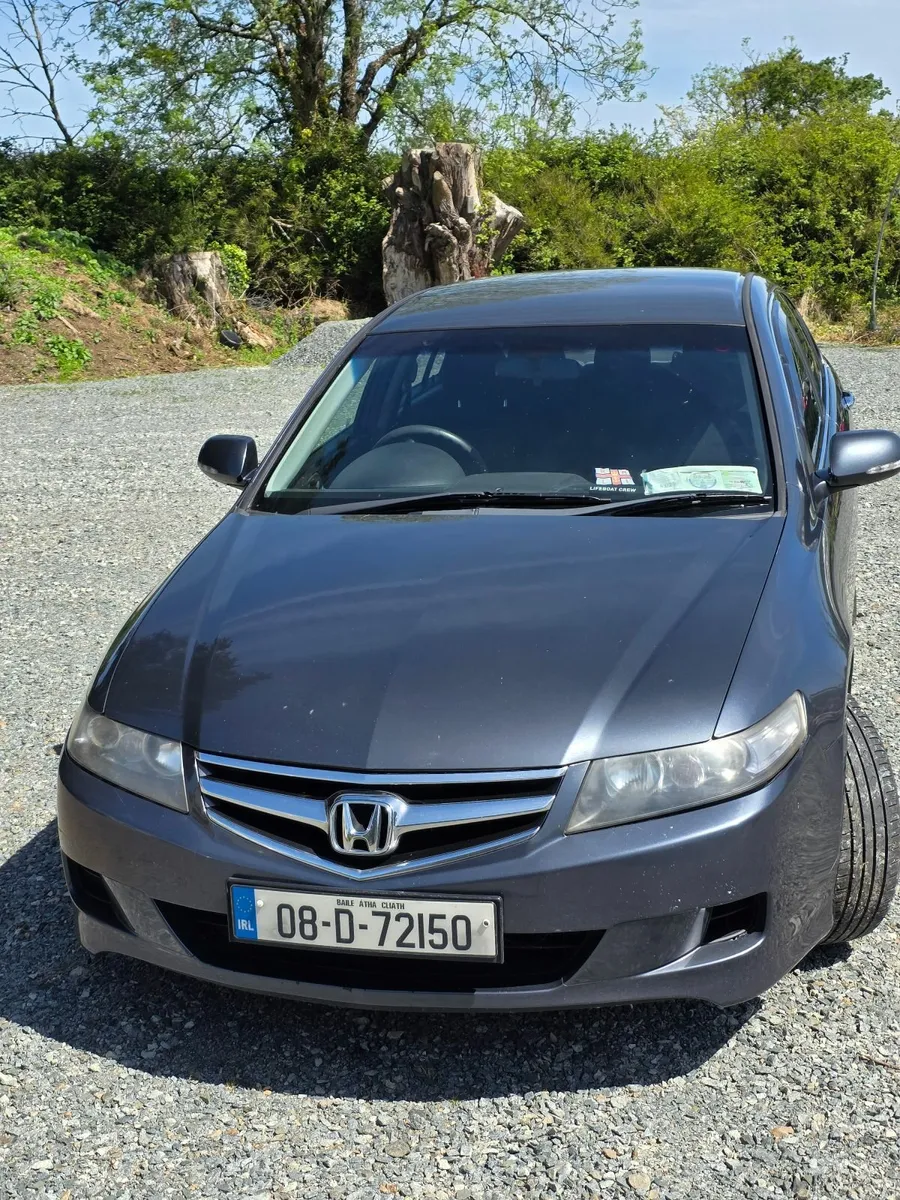 Honda Accord 2008 - Image 2