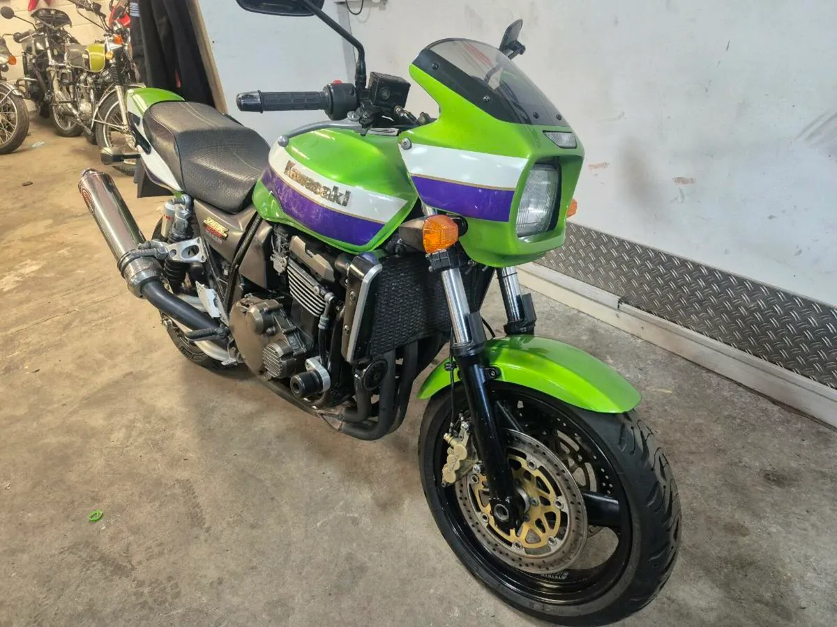 Kawasaki zrx1200r - Image 2