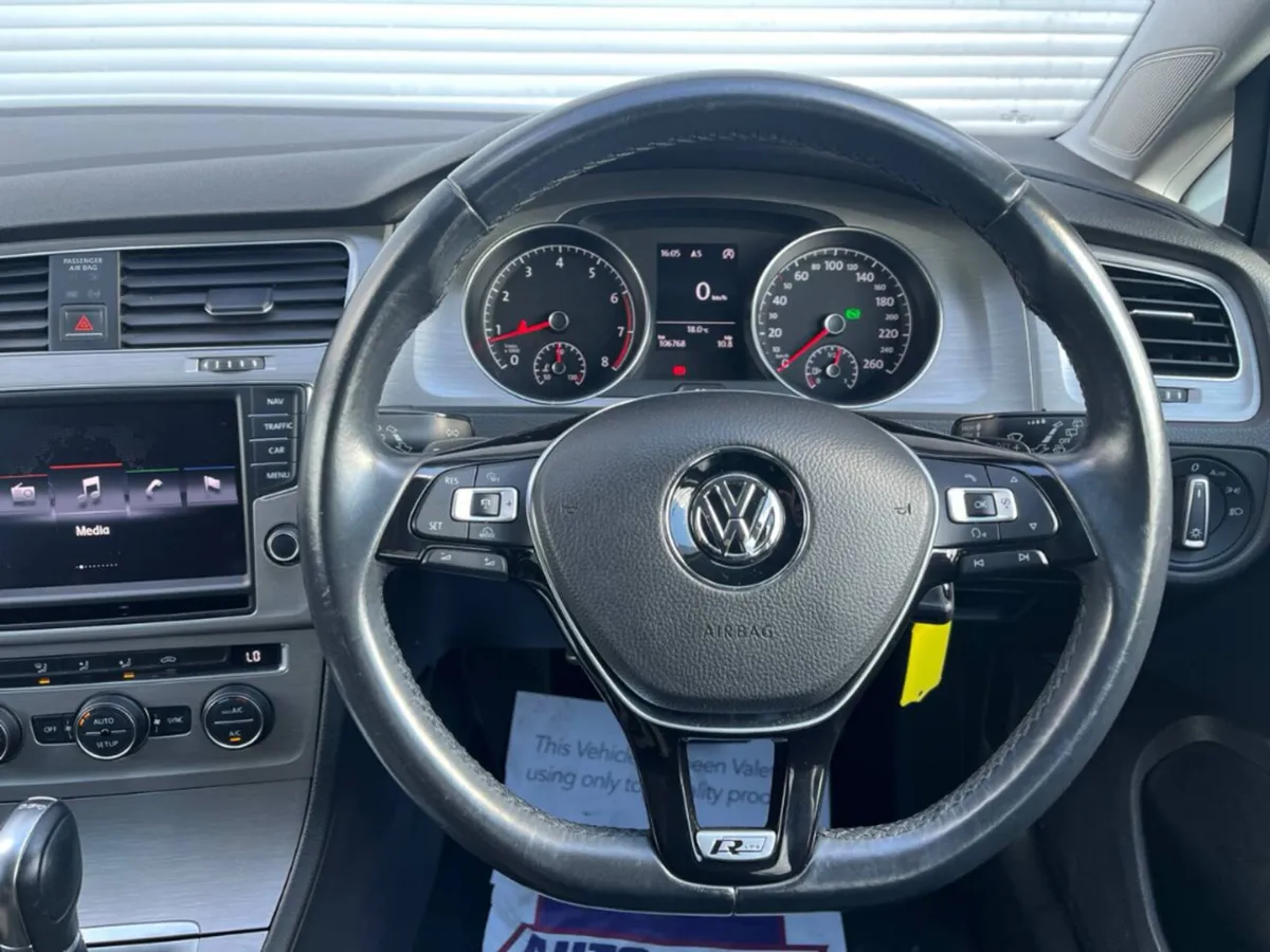 Volkswagen Golf R-LINE PACK 1.2 TSI AUTO // COMFOR - Image 4