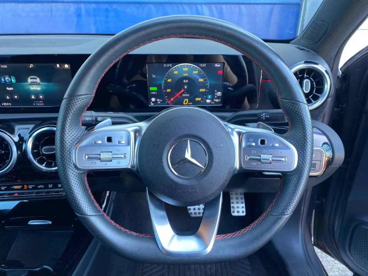 Mercedes-Benz A-Class A250e AMG-LINE 1.3 PLUG-IN H - Image 4