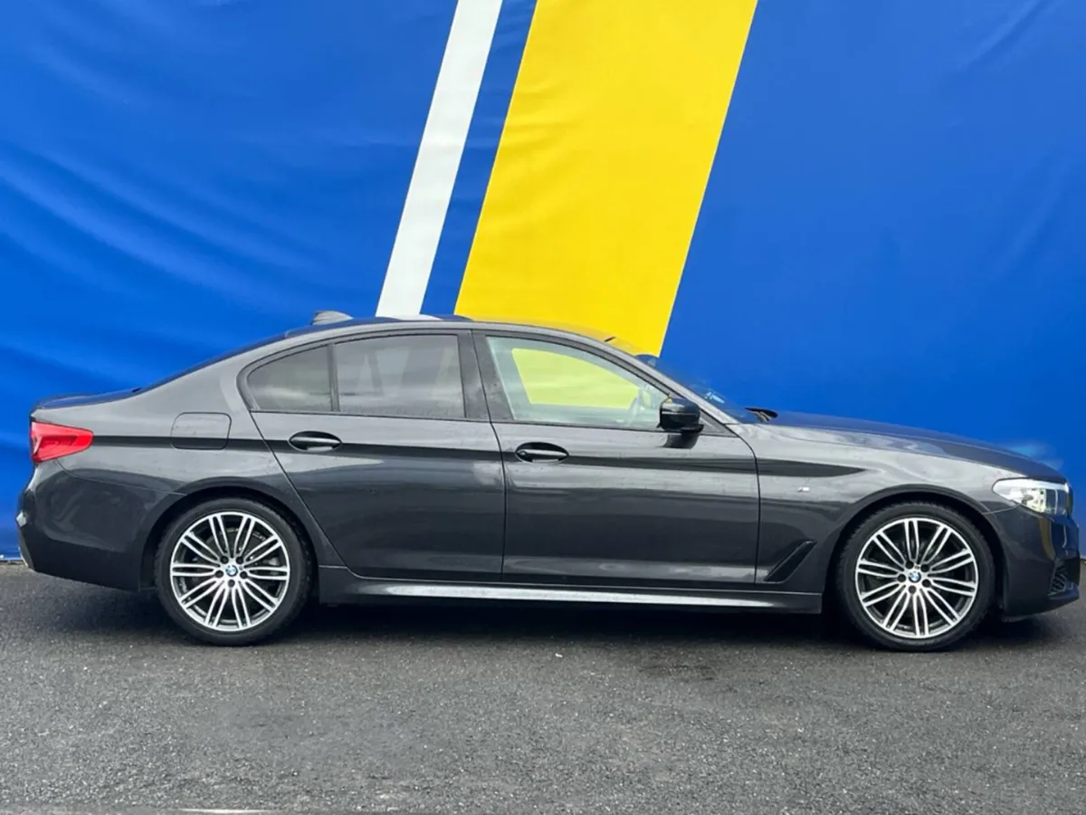 BMW 5-Series 520d M-SPORT AUTO // DIGITAL SERVICE - Image 2