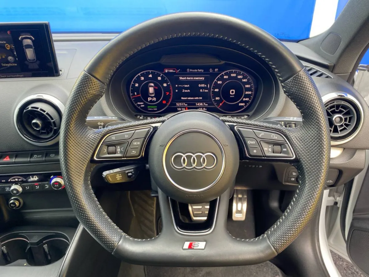 Audi A3 S-LINE 1.4 TFSI AUTO // AUDI MAIN DEALER S - Image 4