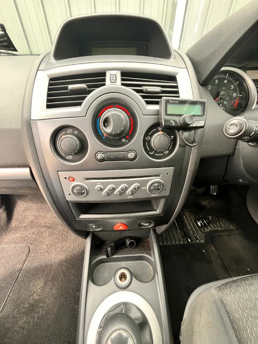 Renault Megane 2011 - Image 4