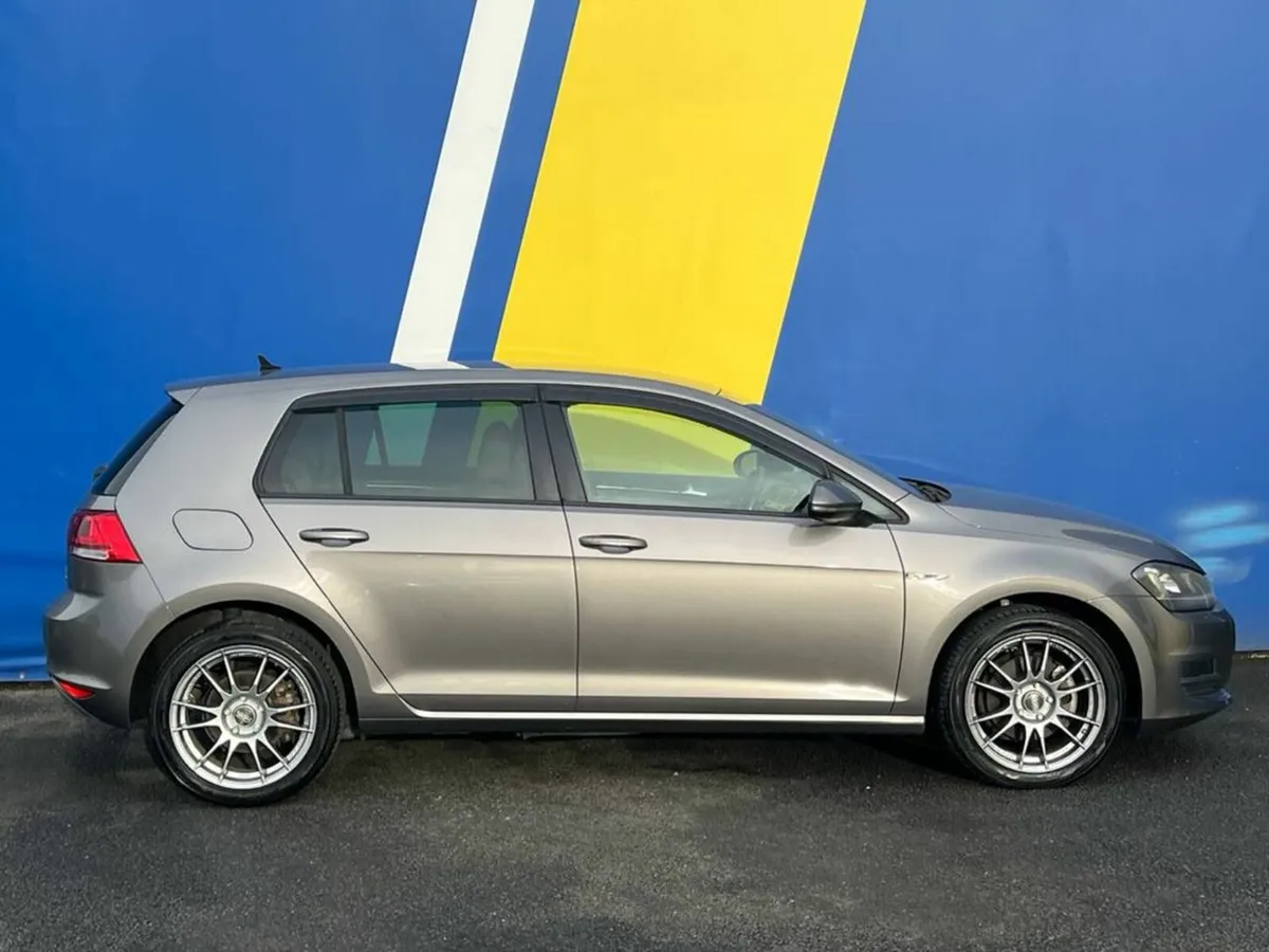 Volkswagen Golf HL 1.4 TSI MILANO EDITION // LEATH - Image 2
