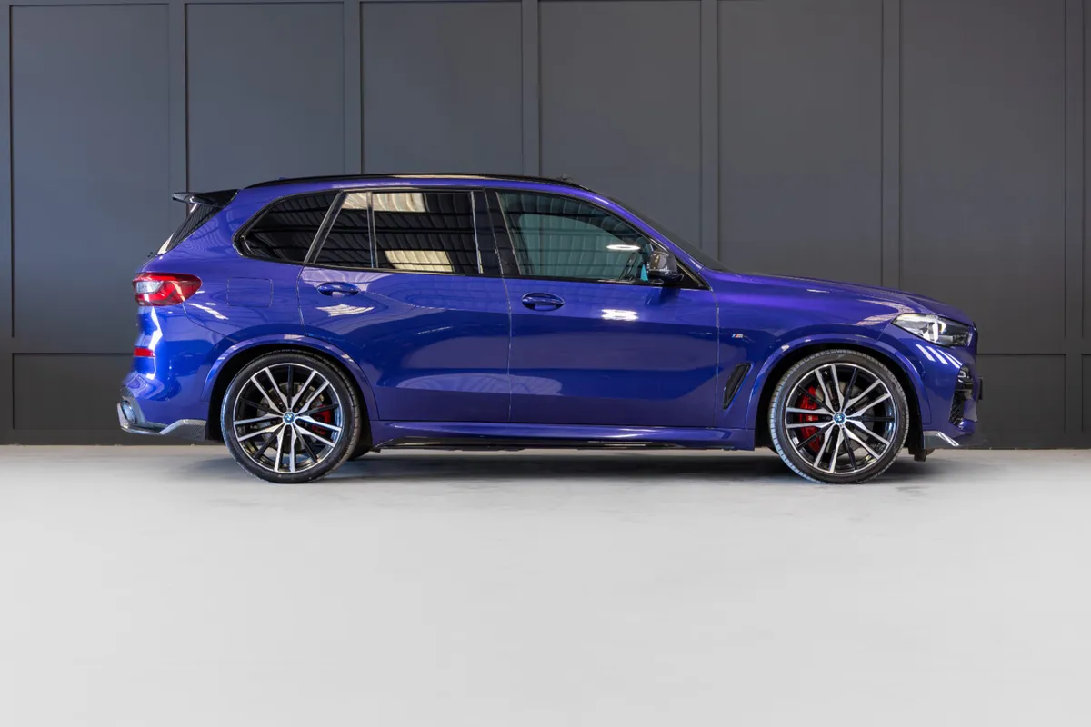 212 BMW X5 X-Drive 45e M-Sport 5 Seat N1 Crewcab - Image 2