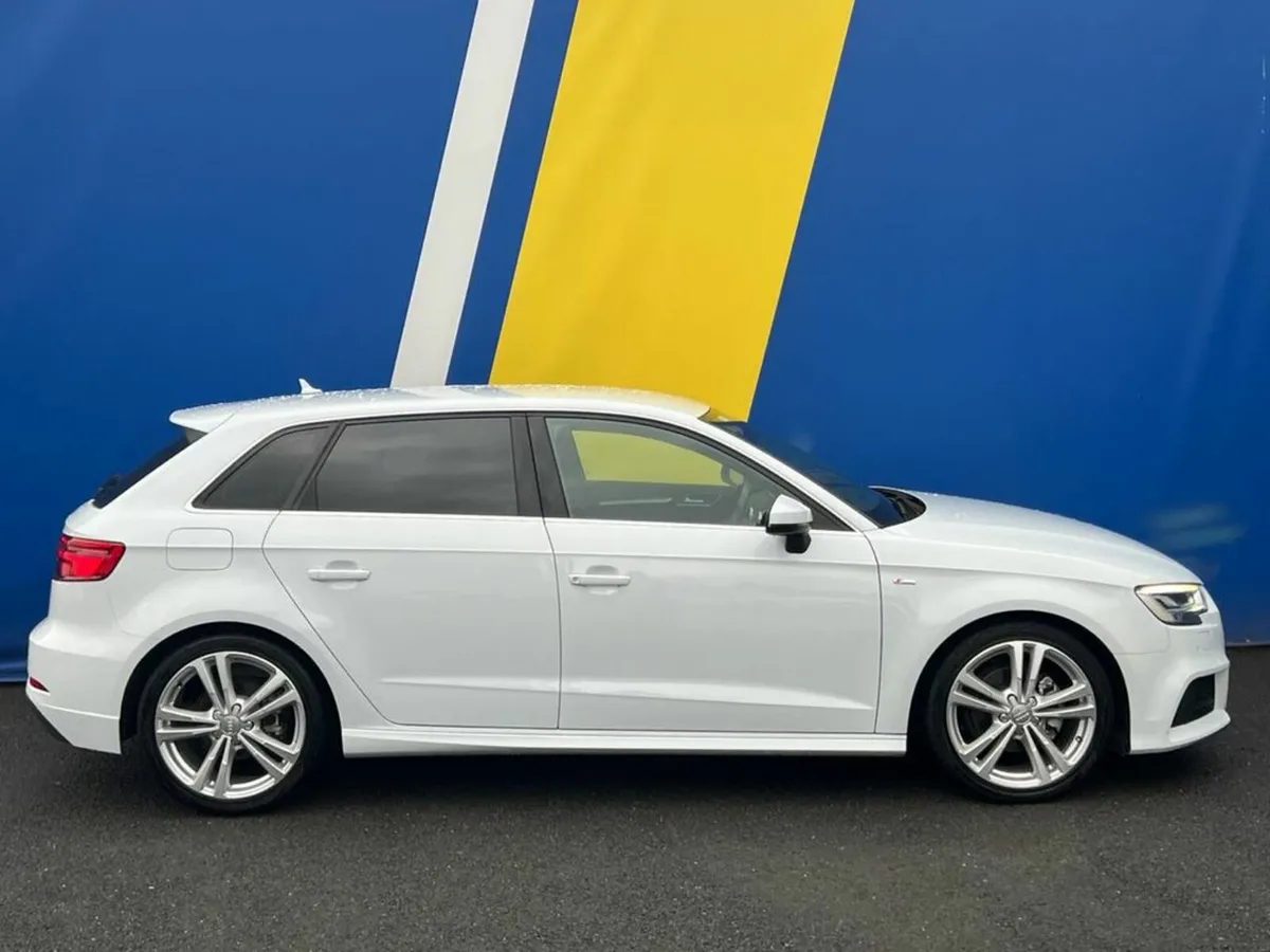 Audi A3 S-LINE 1.4 TFSI AUTO // VERY LOW MILEAGE / - Image 2