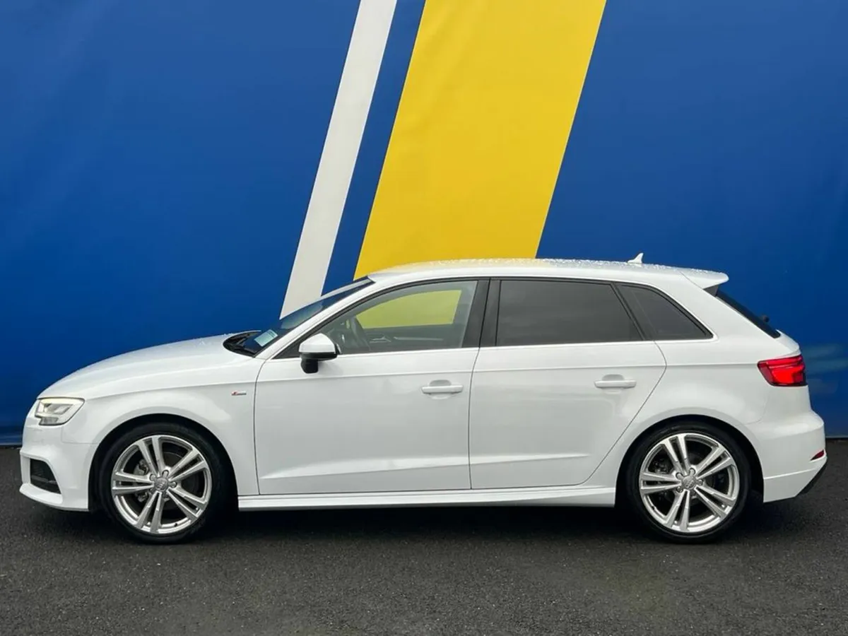 Audi A3 S-LINE 1.4 TFSI AUTO // VERY LOW MILEAGE / - Image 3