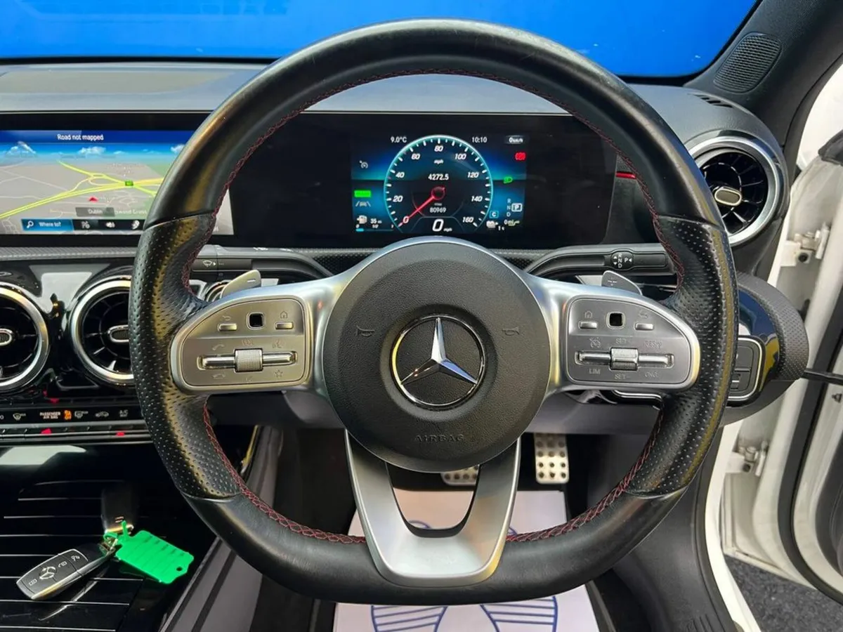 Mercedes-Benz A-Class A250e AMG-LINE EXECUTIVE 1.3 - Image 4