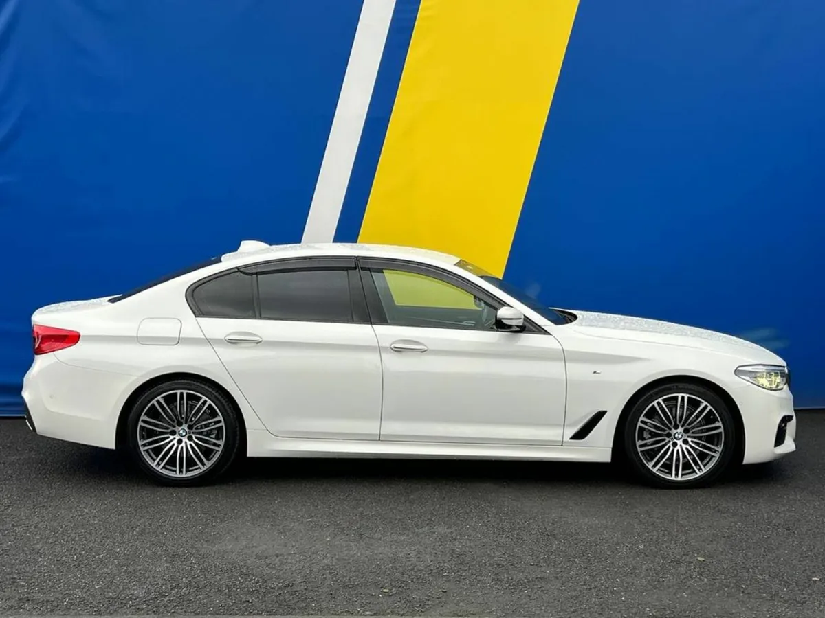 BMW 5-Series 523d M-SPORT 2.0 AUTO // FOUR-WHEEL-S - Image 2