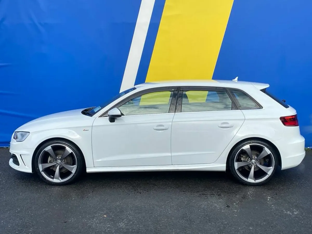 Audi A3 S-LINE 1.4 TFSI AUTO // LOW MILEAGE // NEW - Image 3