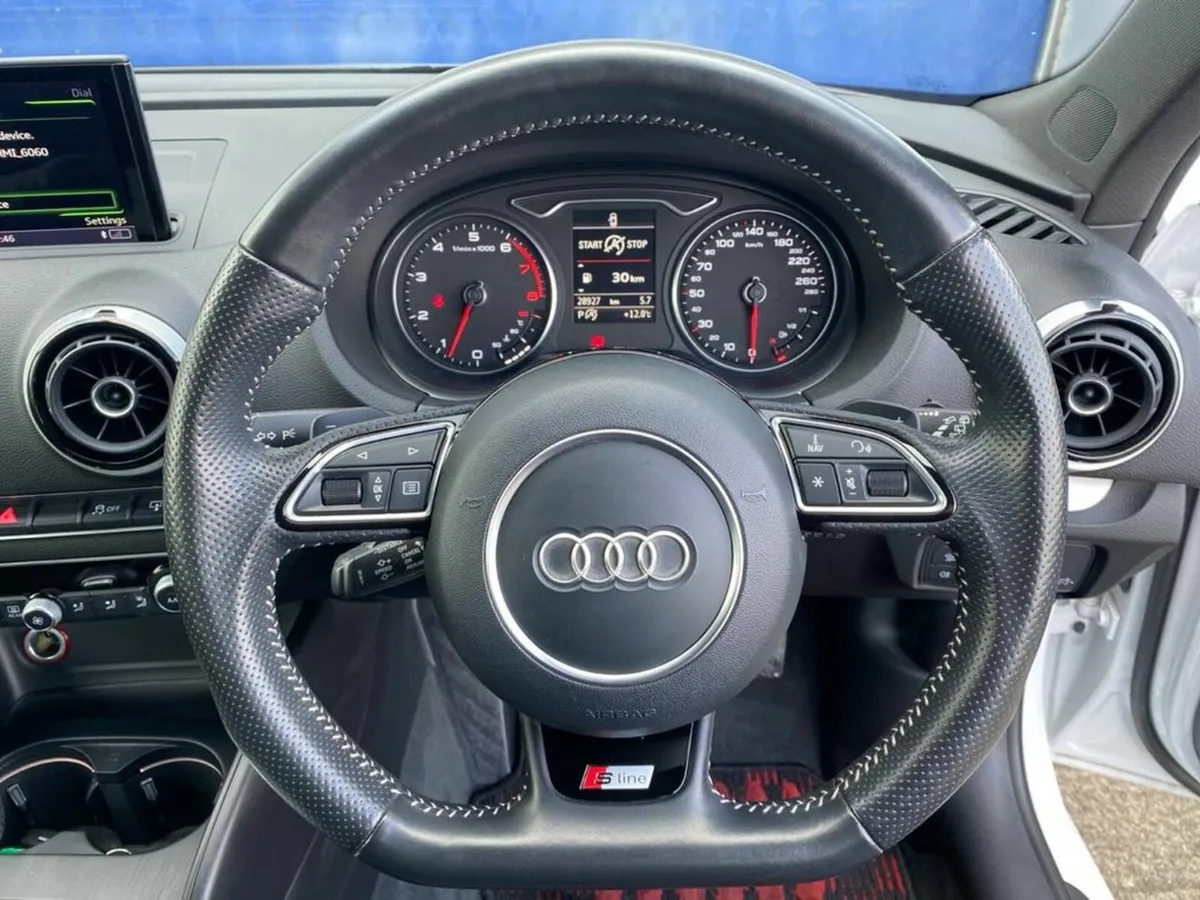Audi A3 S-LINE 1.4 TFSI AUTO // LOW MILEAGE // NEW - Image 4