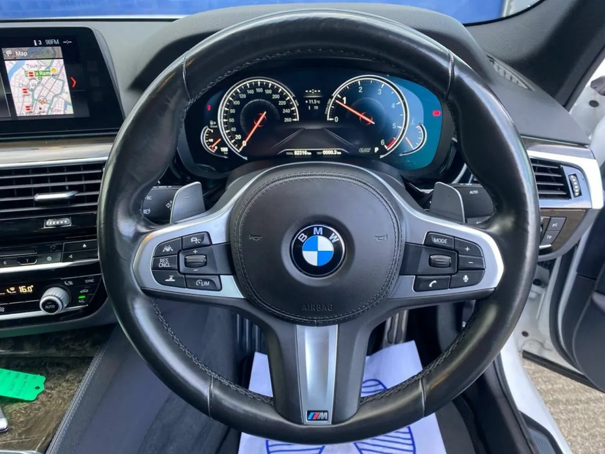 BMW 5-Series 523d M-SPORT 2.0 AUTO // POWERED HALF - Image 4