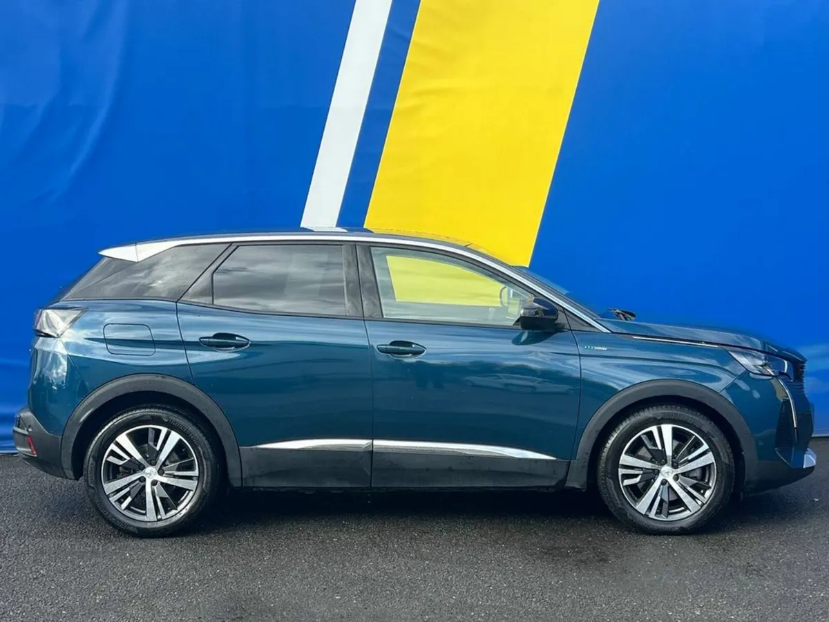 Peugeot 3008 ALLURE 1.6 PLUG-IN HYBRID AUTO // SER - Image 2