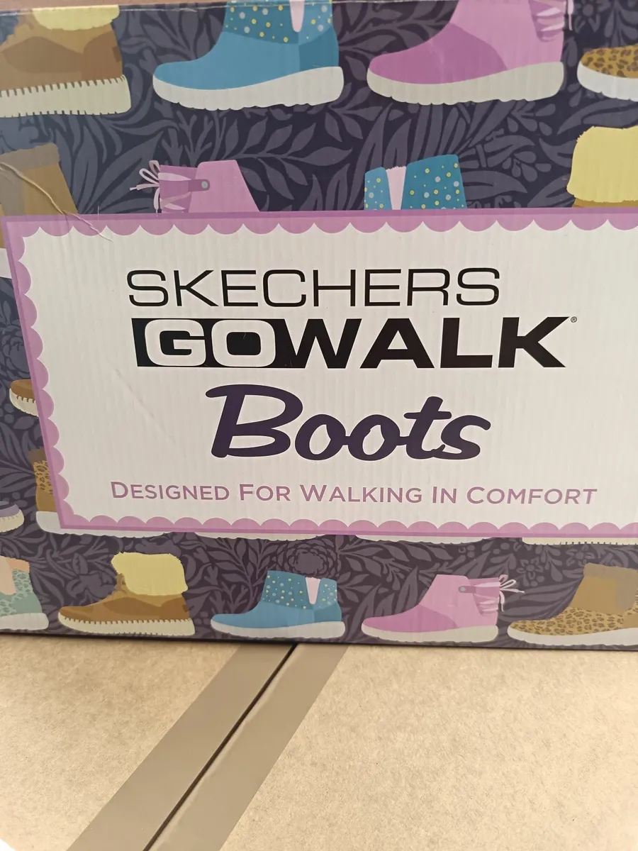 Sketchers boots - Image 4