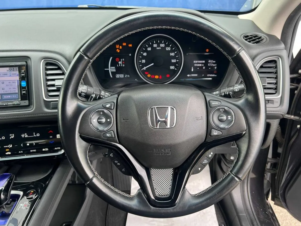 Honda Vezel Z-SENSING 1.5 HYBRID AUTO // ADAPTIVE - Image 4