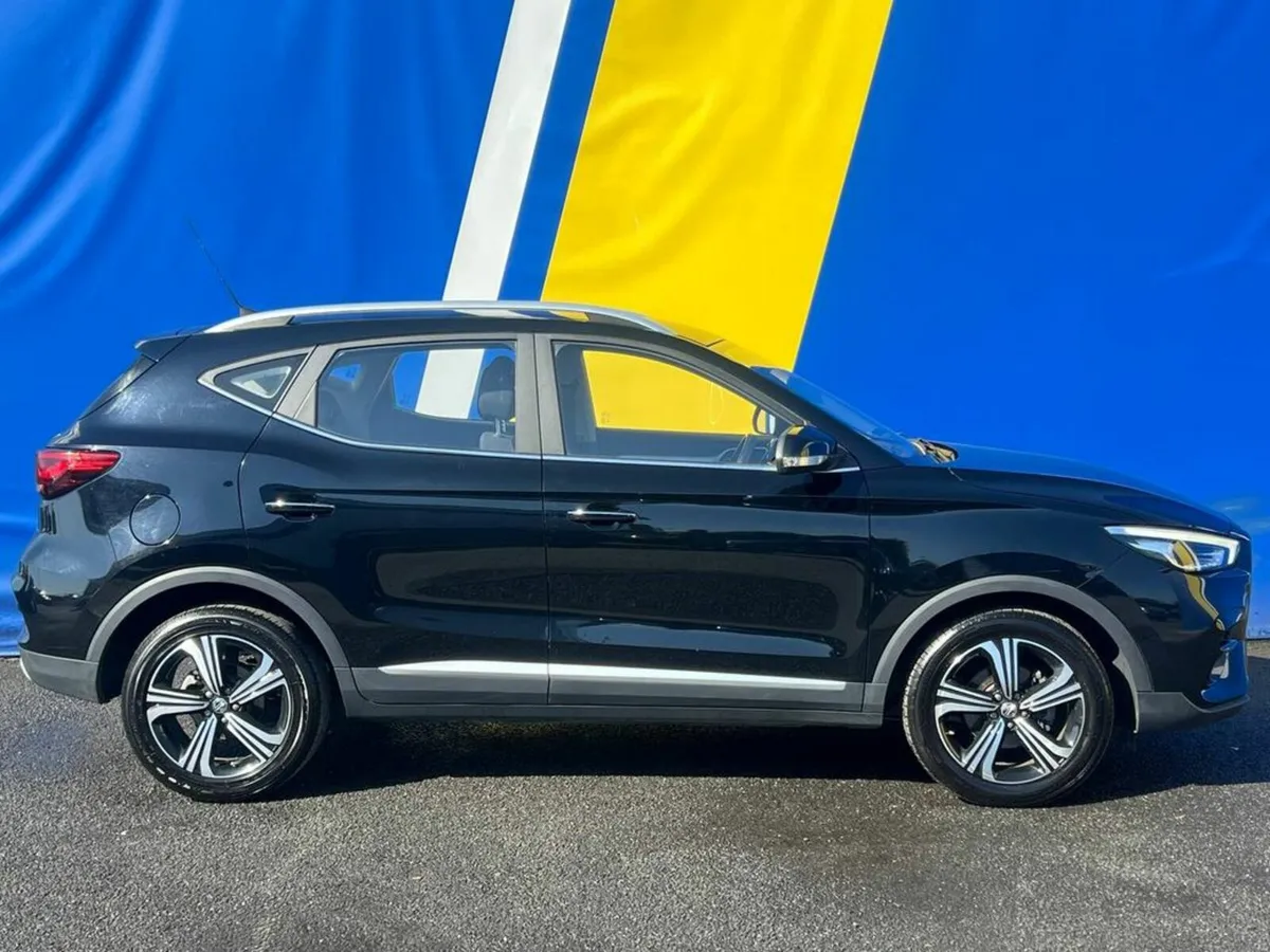 MG ZS 1.5 VTI-TECH EXCITE // 17" DIAMOND CUT ALLOY - Image 2
