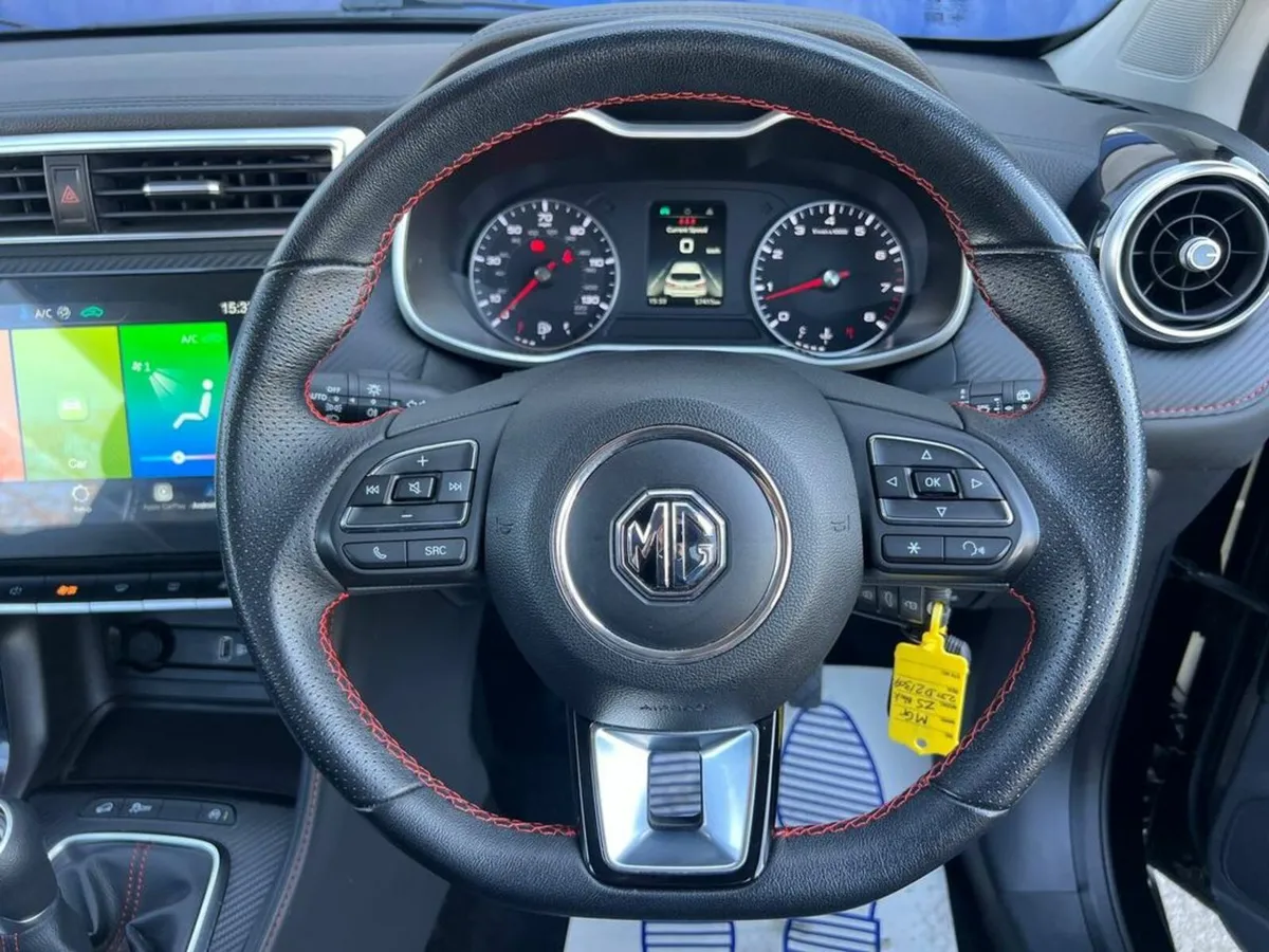 MG ZS 1.5 VTI-TECH EXCITE // 17" DIAMOND CUT ALLOY - Image 4
