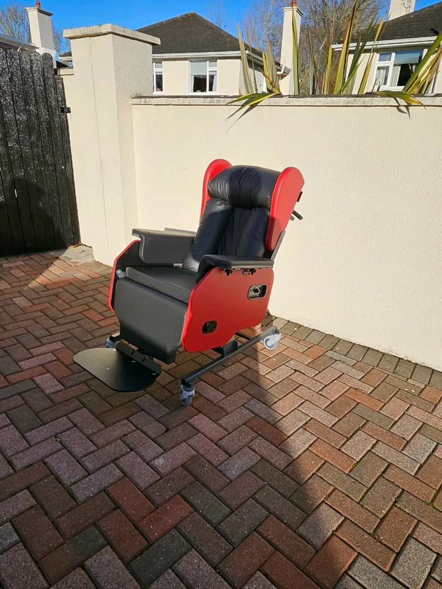 Therapeutic wheelchair - Image 4