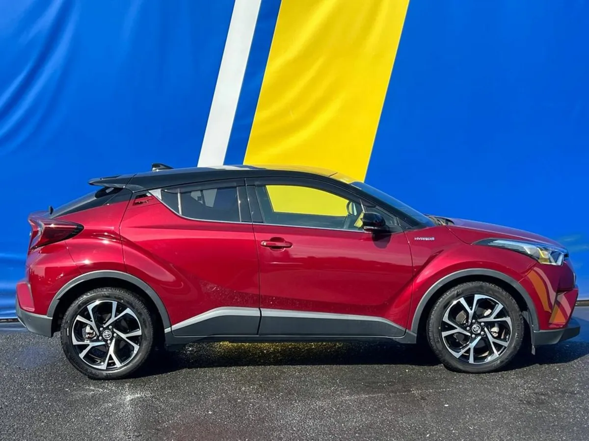 Toyota C-HR 1.8 HYBRID AUTO // FULL SERVICE HISTOR - Image 2