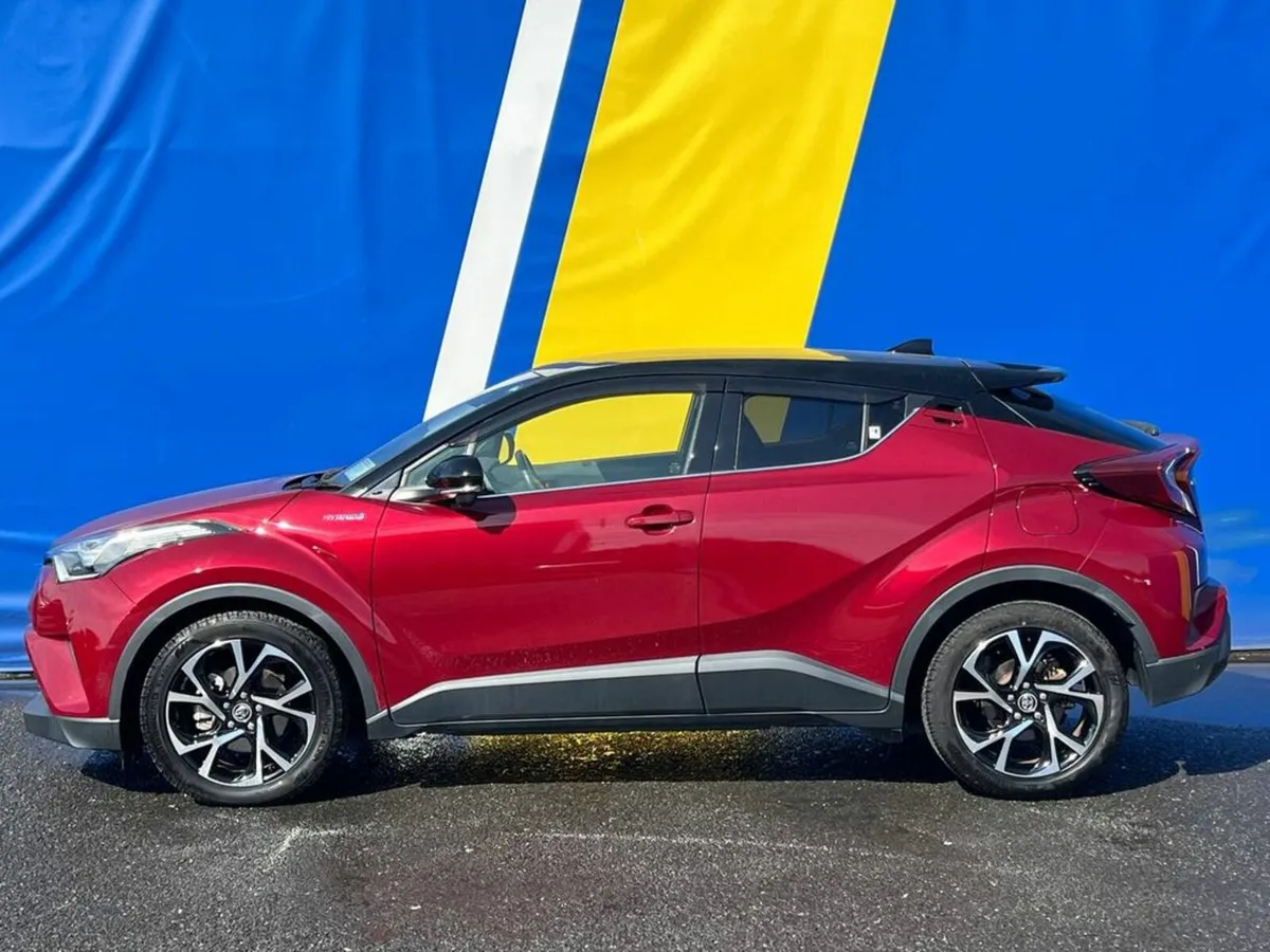 Toyota C-HR 1.8 HYBRID AUTO // FULL SERVICE HISTOR - Image 3