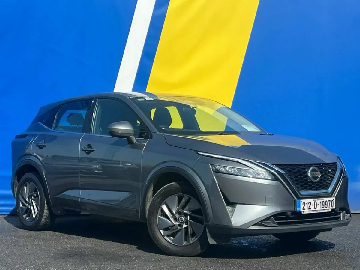 Nissan Qashqai 1.3 SV // 2 YEAR NCT // PARKING SEN - Image 1