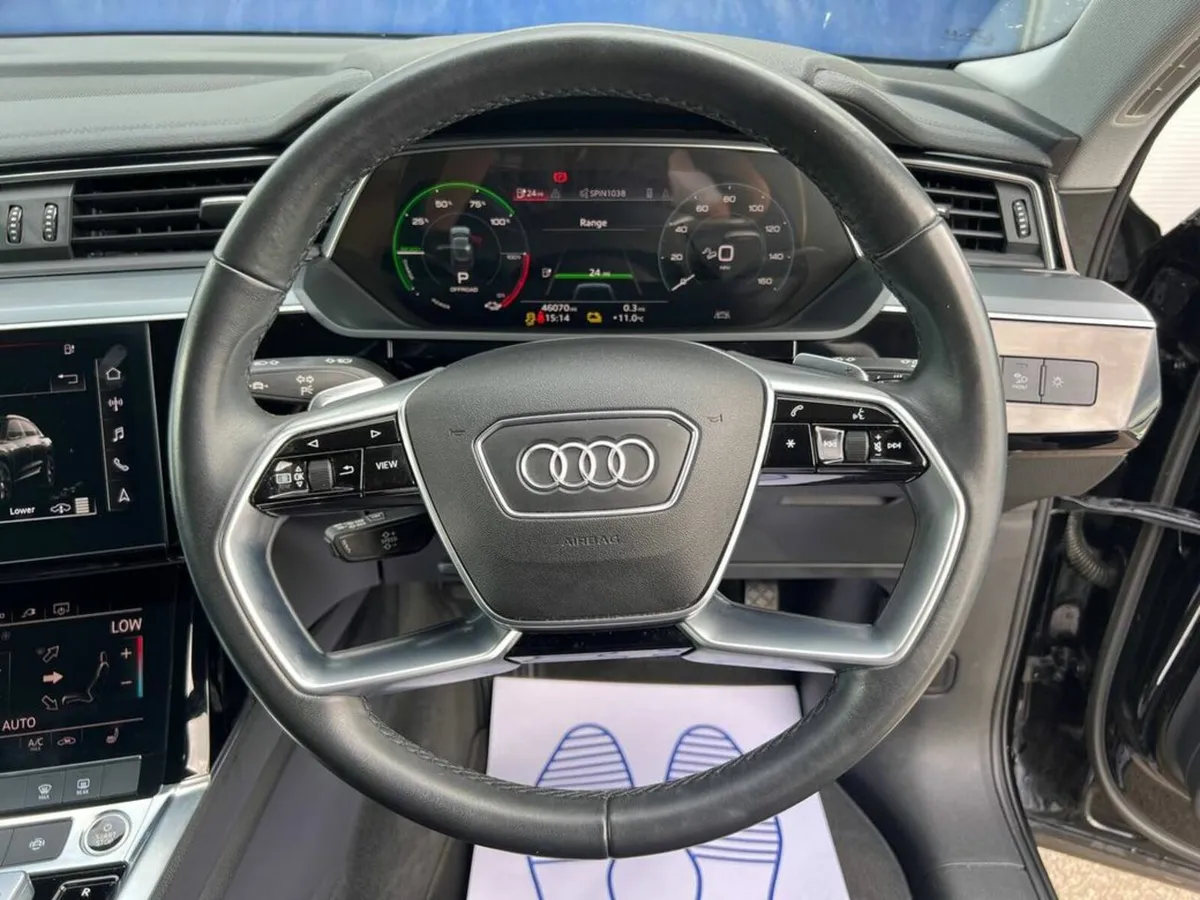 Audi e-tron 50 QUATTRO // DIGITAL CLUSTER // ADAPT - Image 4