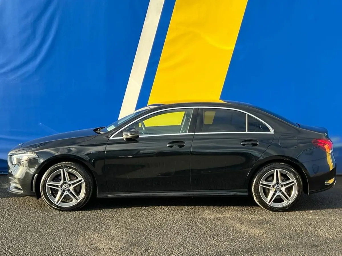 Mercedes-Benz A-Class A250e AMG-LINE 1.3 HYBRID AU - Image 3