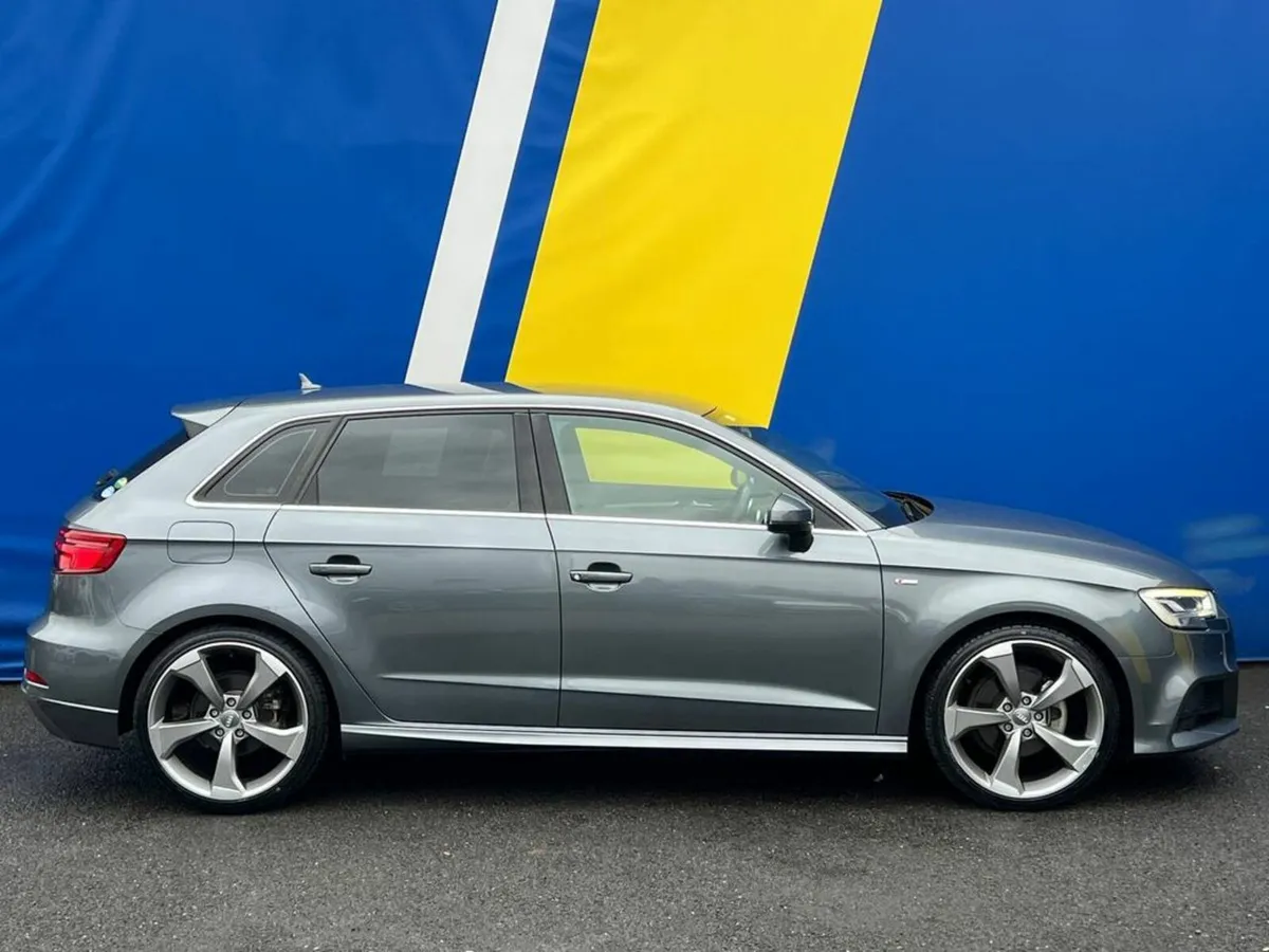 Audi A3 S-LINE 1.4 TFSI AUTO // VERY LOW MILEAGE / - Image 2