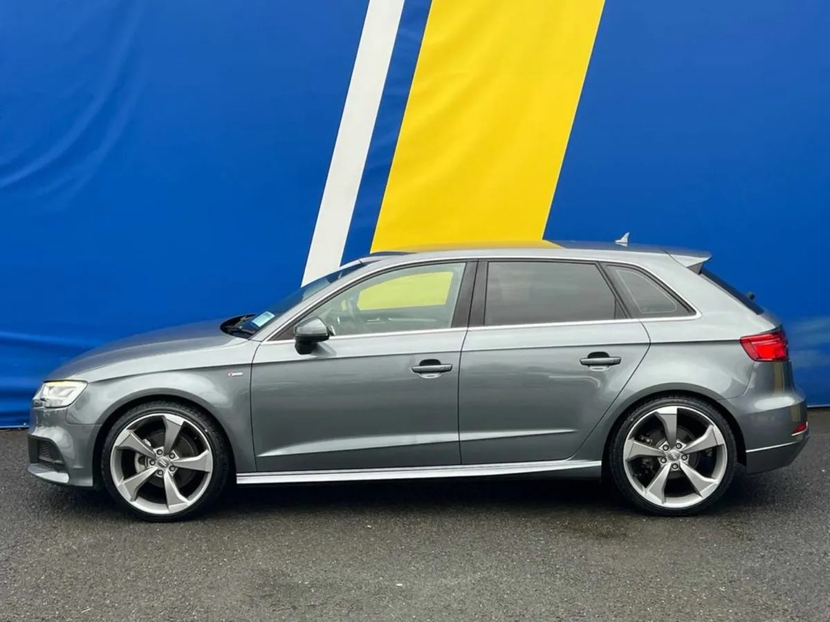 Audi A3 S-LINE 1.4 TFSI AUTO // VERY LOW MILEAGE / - Image 3