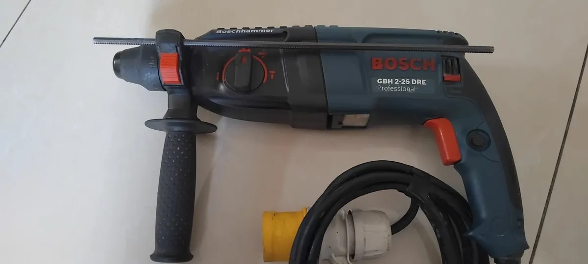 Bosch GBH 2-26 DRE Sds+ 3 Mode 110v - Image 1