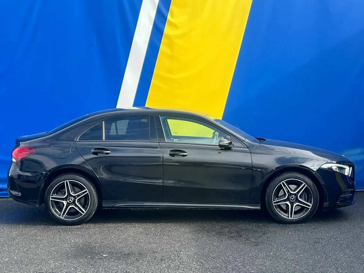 Mercedes-Benz A-Class A250e AMG-LINE 1.3 HYBRID // - Image 2