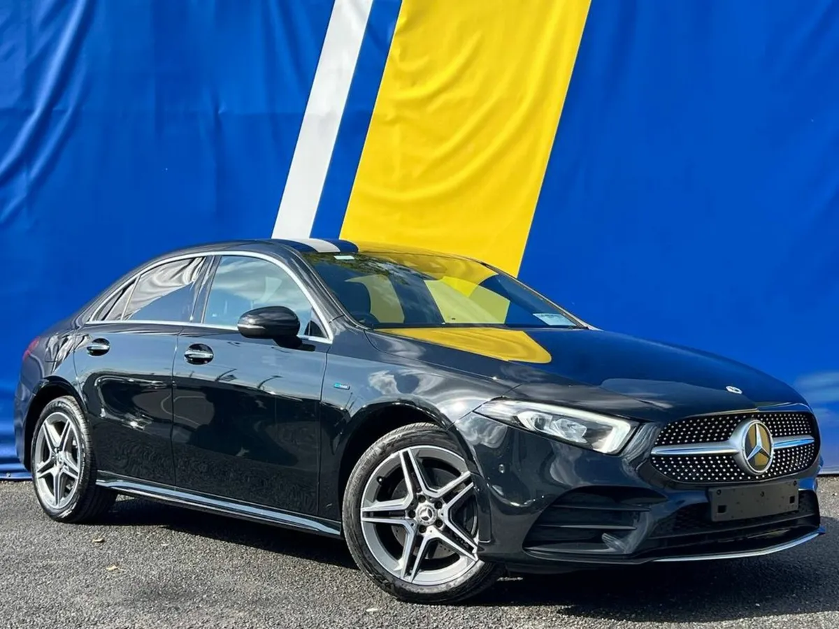 Mercedes-Benz A-Class A250e AMG-LINE PREMIUM 1.3 H - Image 1