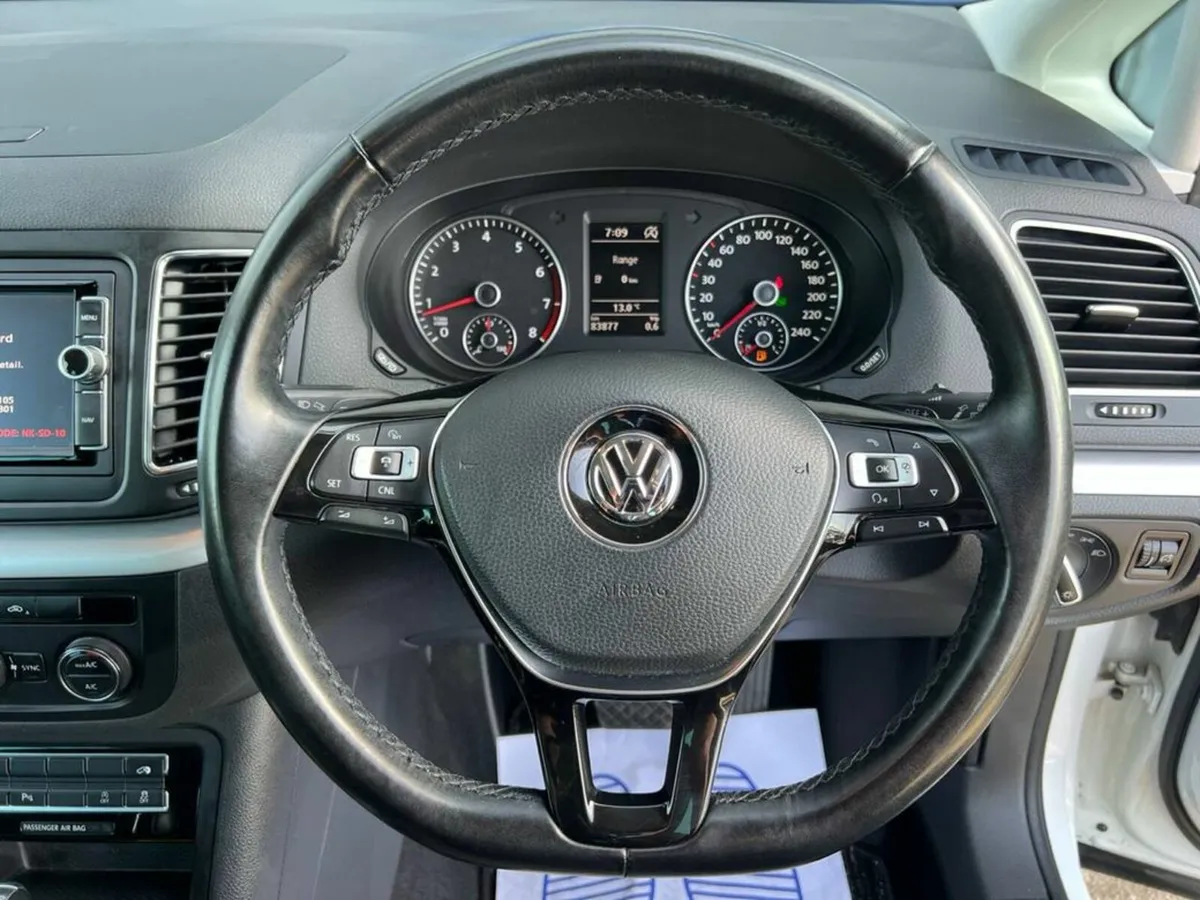 Volkswagen Sharan COMFORTLINE 1.4 TSI 7-SEATER AUT - Image 4
