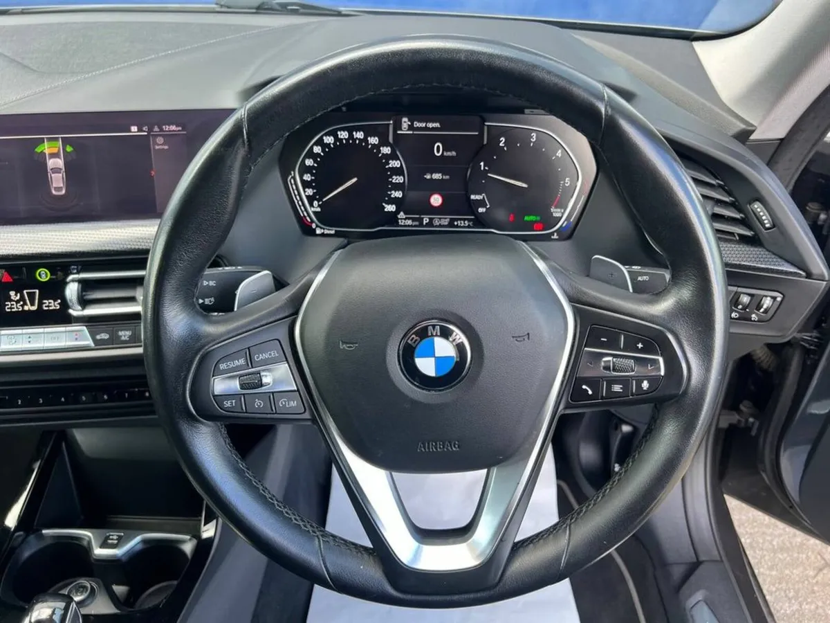 BMW 2-Series 218d AUTO // SERVICE HISTORY // 17" D - Image 4