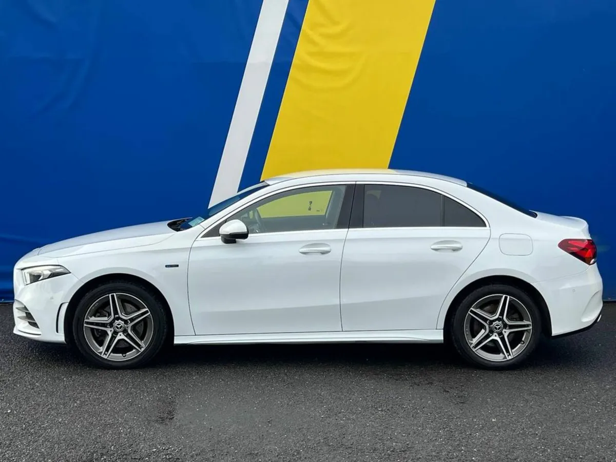 Mercedes-Benz A-Class A250e AMG-LINE EXECUTIVE 1.3 - Image 3