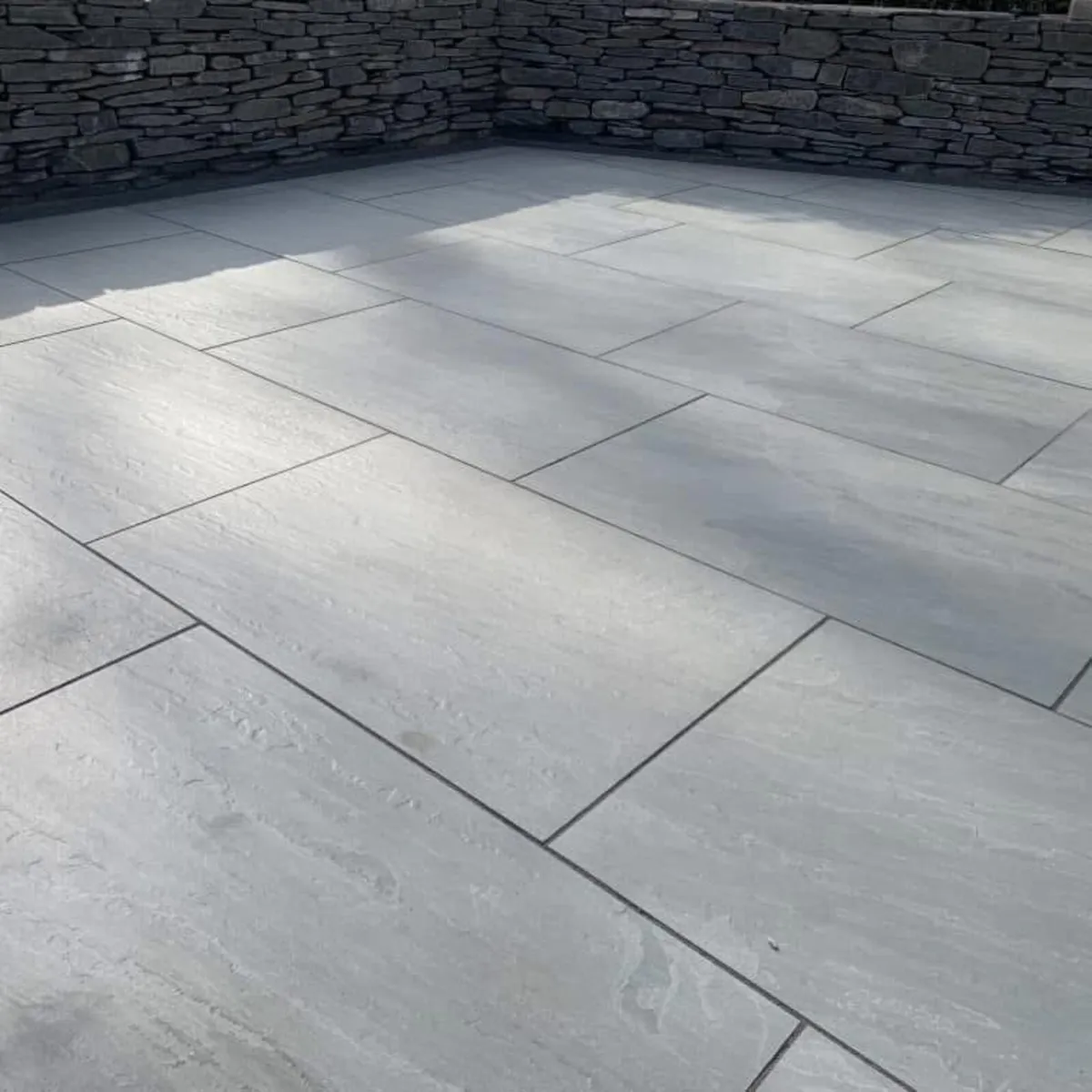 PORCELAIN  & NATURAL PAVING - Image 2
