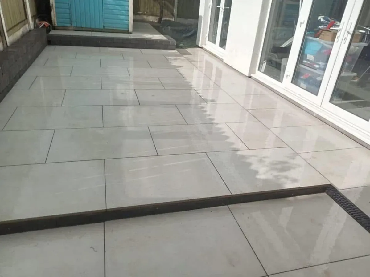 PORCELAIN  & NATURAL PAVING - Image 3