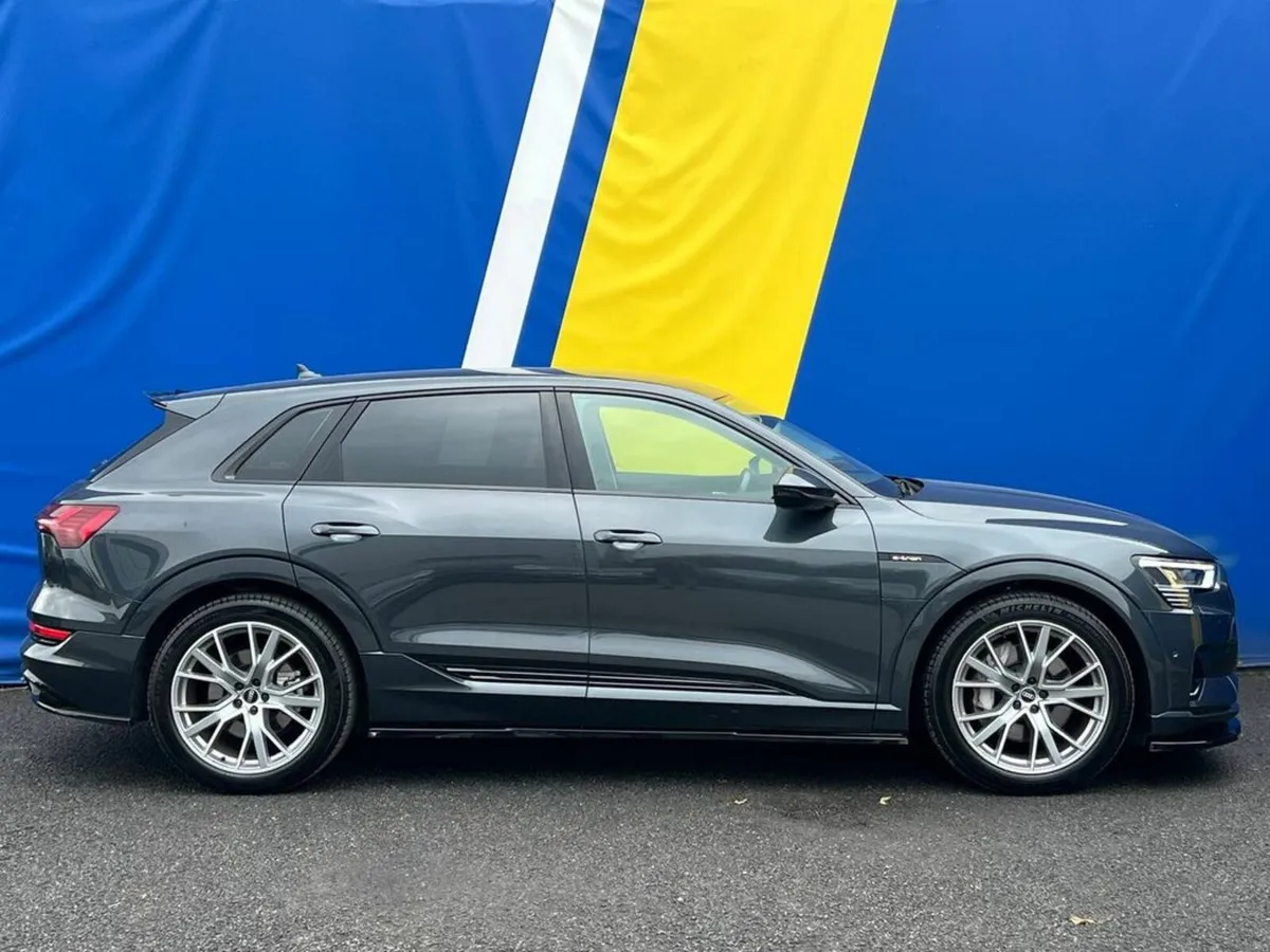 Audi e-tron ADVANCE 50 QUATTRO // RS-PERFORMANCE P - Image 2