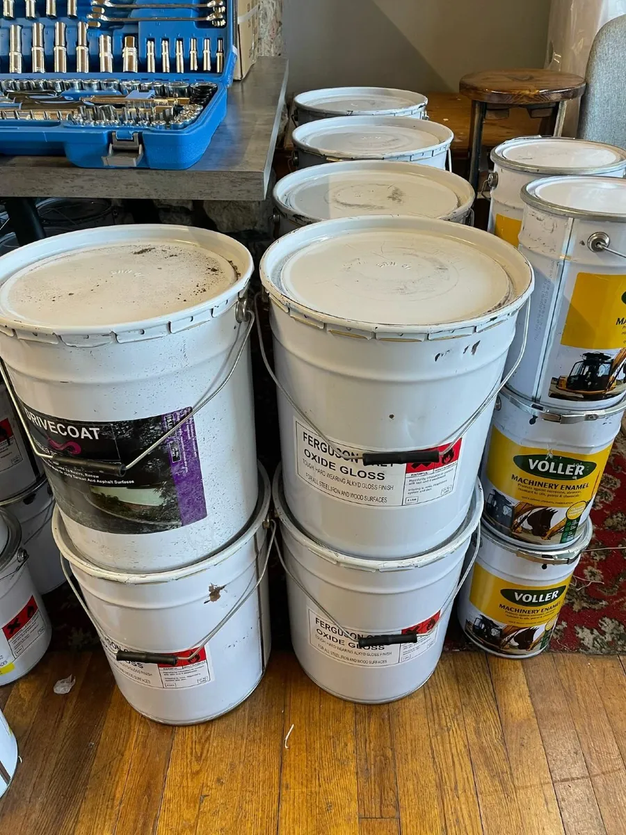 Machinery Enamel Paint - Image 1