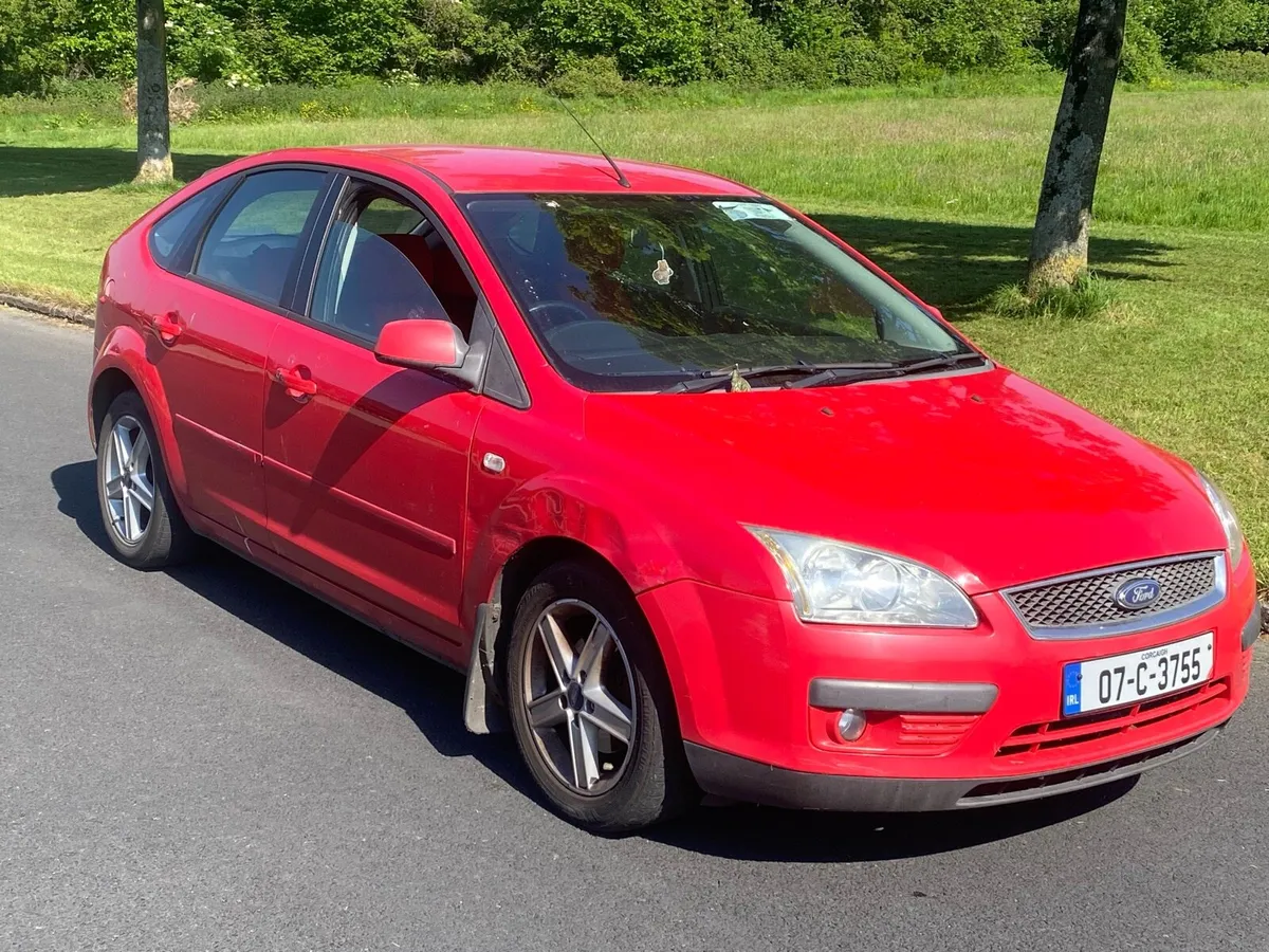 2007 Focus 1.4 petrol, NCT 2/26, good driver - Image 2