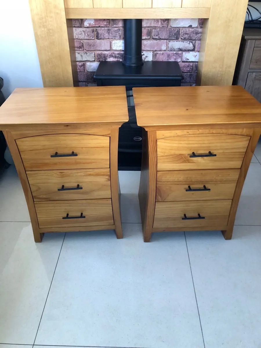 Bedroom furniture - Image 2