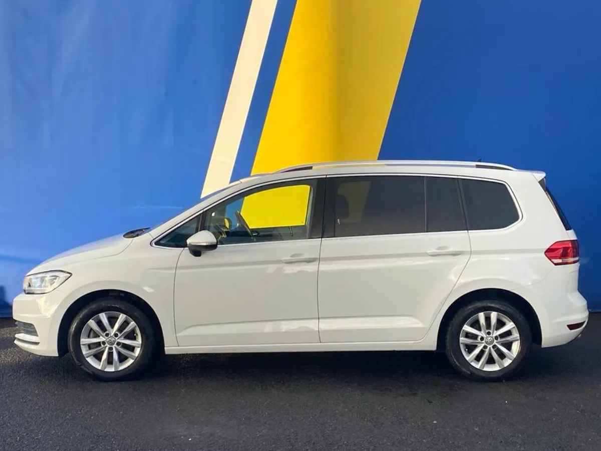 Volkswagen Touran COMFORTLINE 2.0 TDI 7-SEATER AUT - Image 3