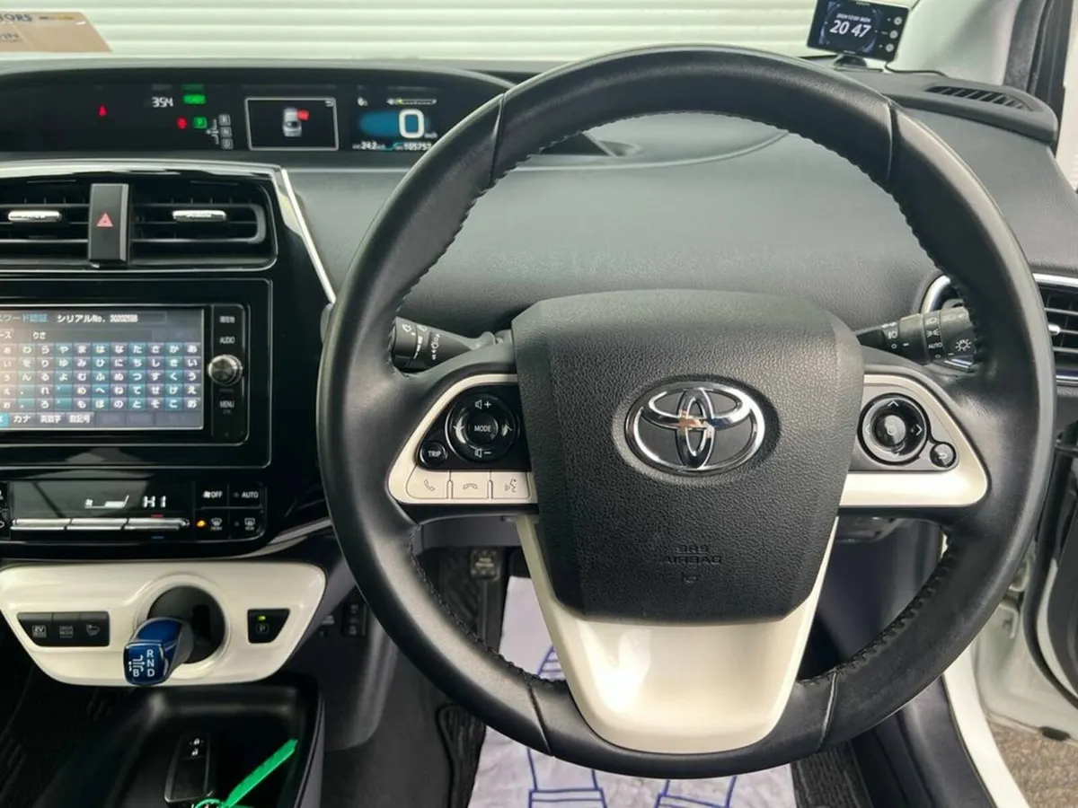 Toyota Prius 1.8 HYBRID A-TOURING SELECTION AUTO / - Image 4