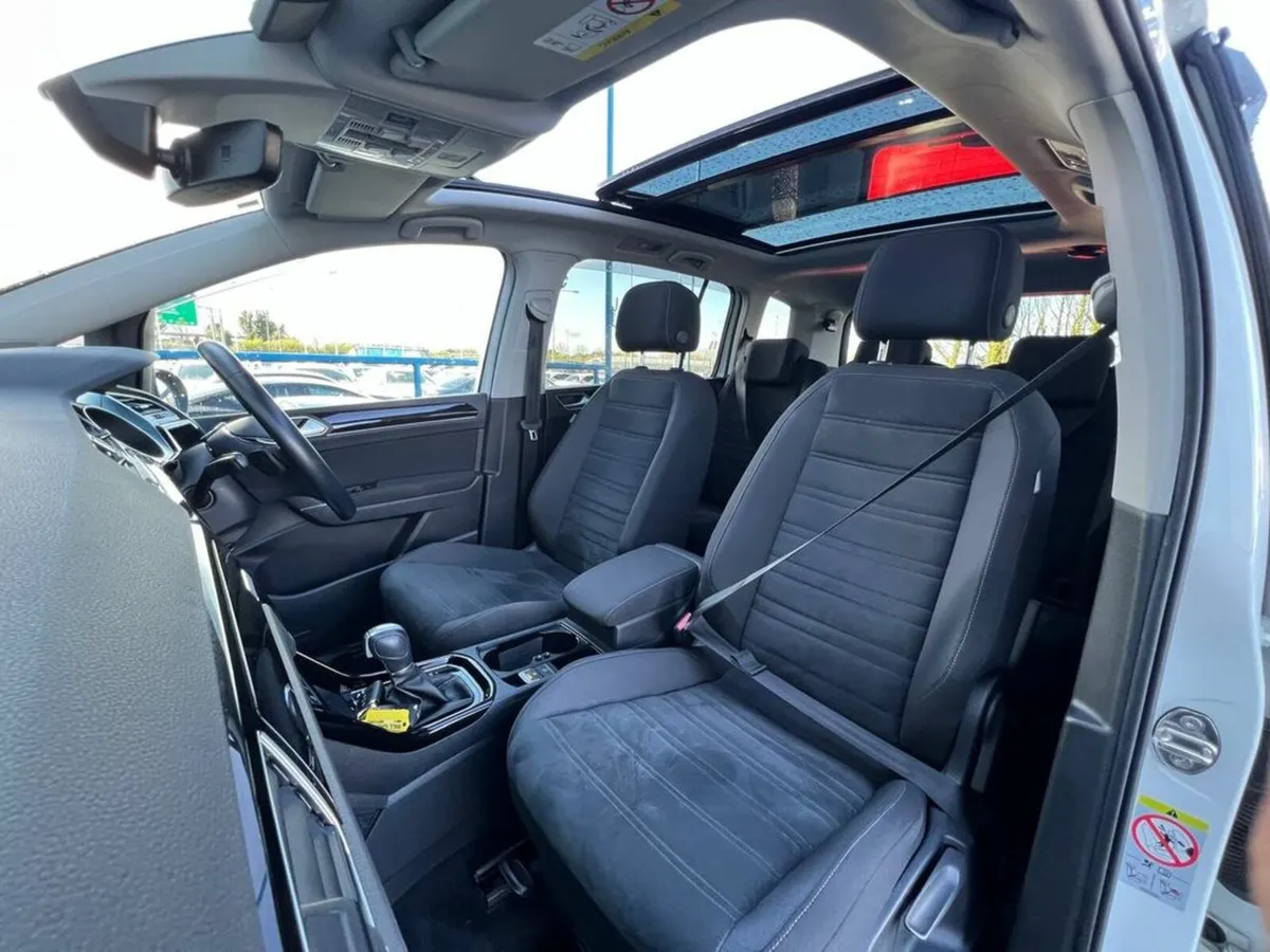 Volkswagen Touran HIGHLINE 1.4 TSI 7-SEATER AUTO / - Image 2