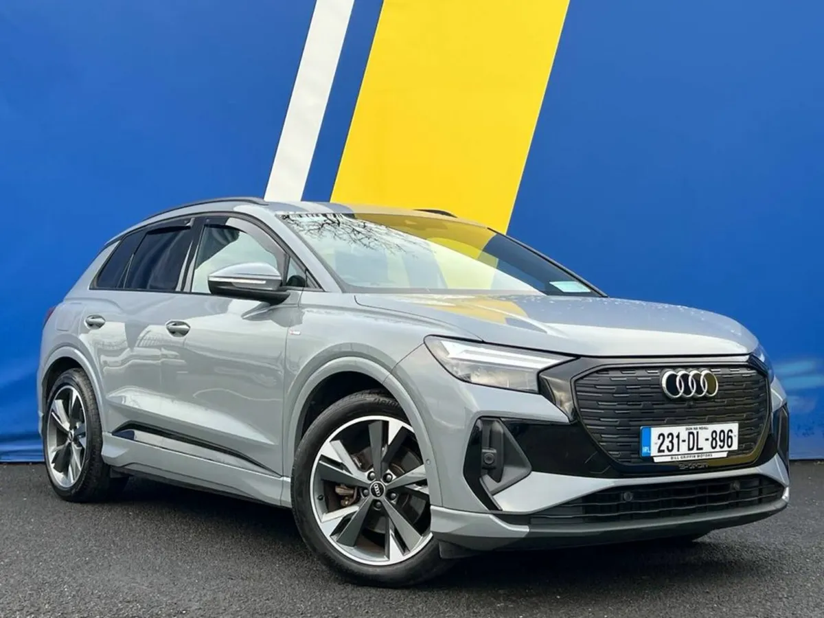 Audi Q4 E-TRON S-LINE 35 AUTO // BLACK EDITION // - Image 1