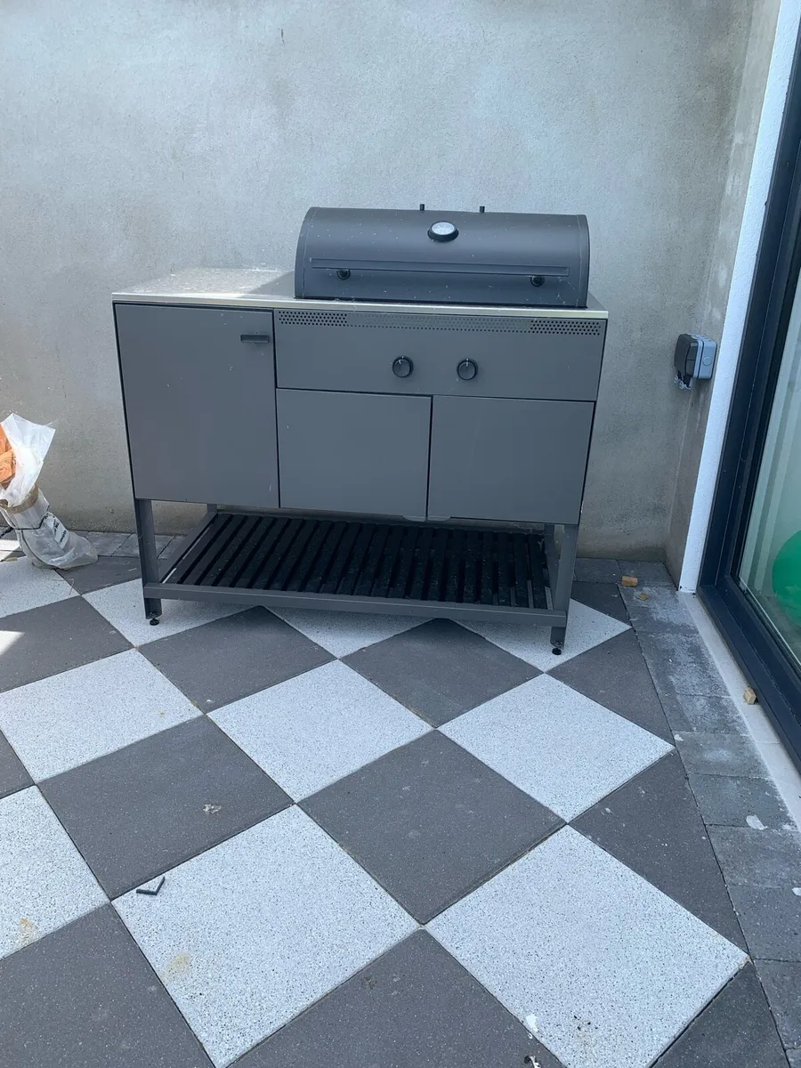 charcoal BarBqe - Image 1